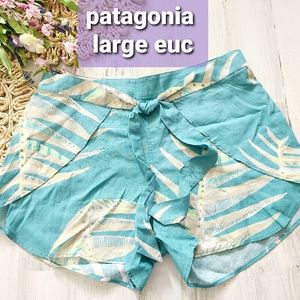 Patagonia large women's shirts